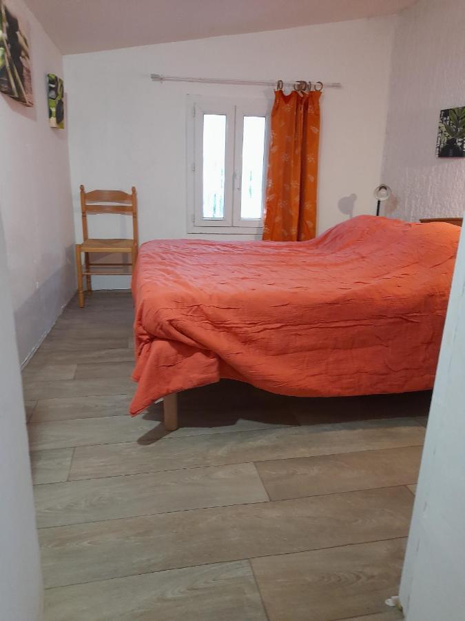 Chambres D'Hotes Chez Cecile A Lagnes Eksteriør bilde